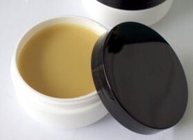 ravimtaimedel põhinev salv jalaseene raviks